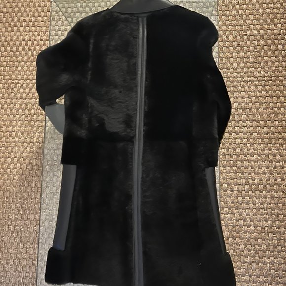 NEW Theory Piazza Coat in Polished Shearling - Picture 10 of 12